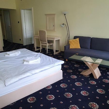 Evergreen Apartments Hotel Карловы Вары Экстерьер фото